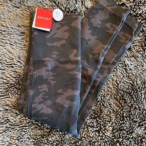 Spanx cropped leggings